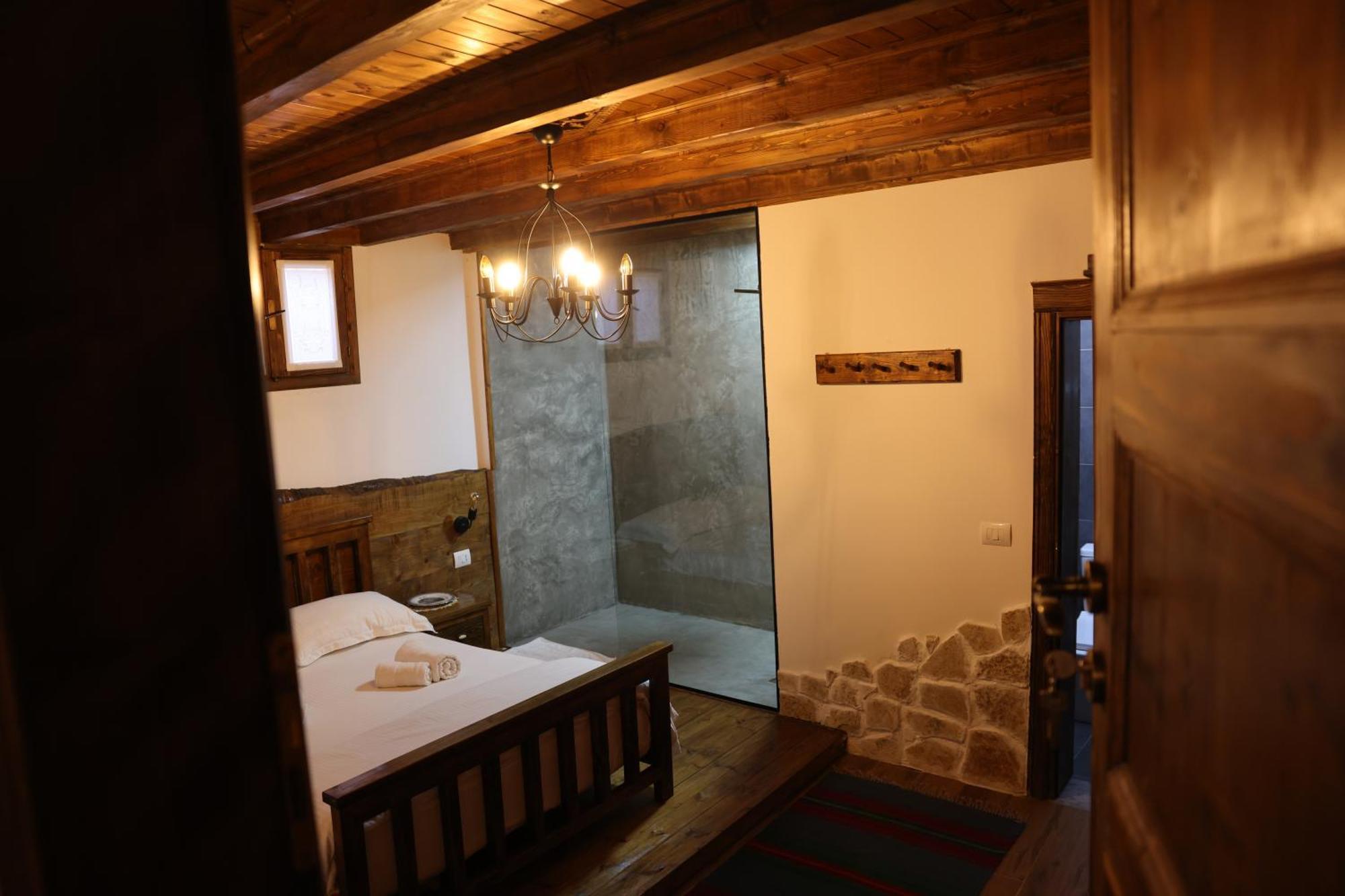 Anhel Hotel Berat Exterior photo